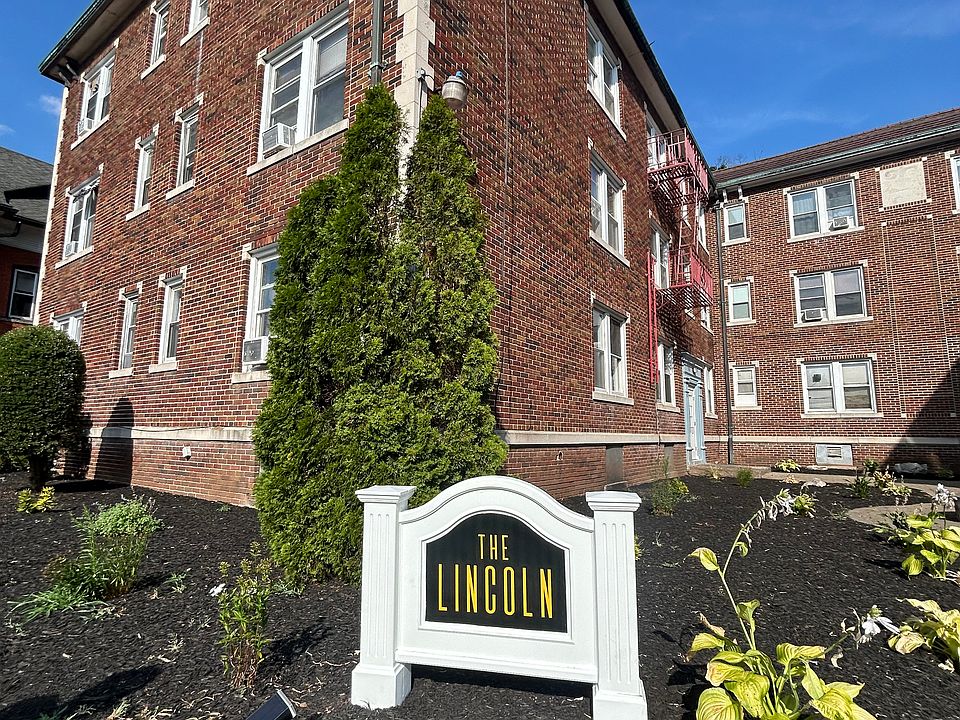 1st image of 20 Lincoln St #18