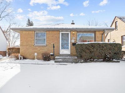 2813 East Allerton AVENUE, Saint Francis, WI, 53235