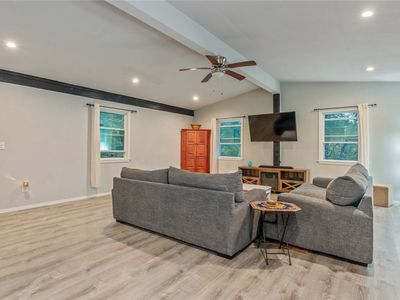 4 Rader Ln, Bella Vista, AR, 72715