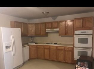 903 Shelby Dr, Oxon Hill, MD 20745