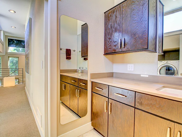 414 N Harrison St — Photo 25