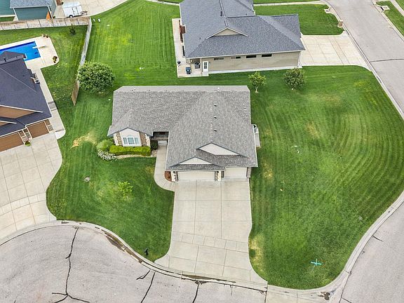 3rd image of 2519 W Rio Vista Ct