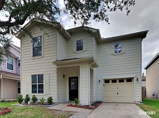 427 Remington Creek Dr, Houston, TX 77073