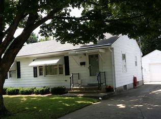 29 Maple Ct, Decatur, IL 62526