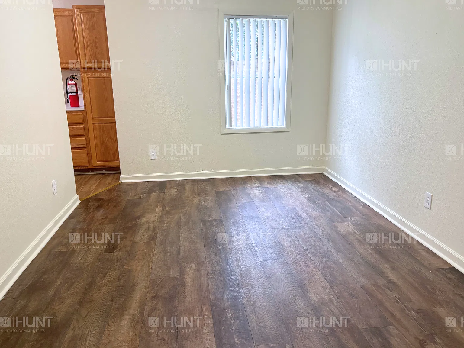 4 bed, 2.5 bath, 1727 sqft, $1,950 — Photo 3