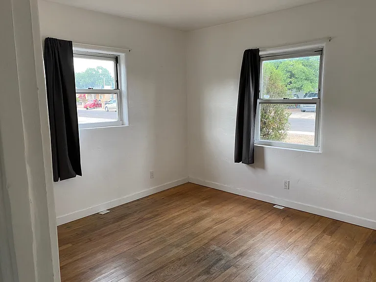 2729 Manzano St NE — Photo 5
