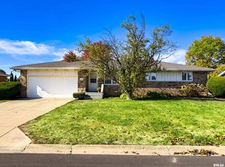 749 S Columbus Ave, Morton, IL