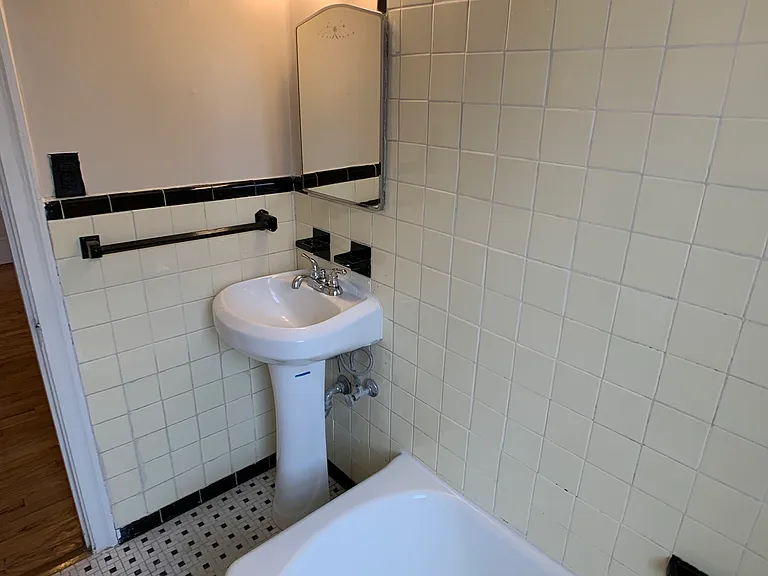 2841 Thornhill Rd — Photo 86
