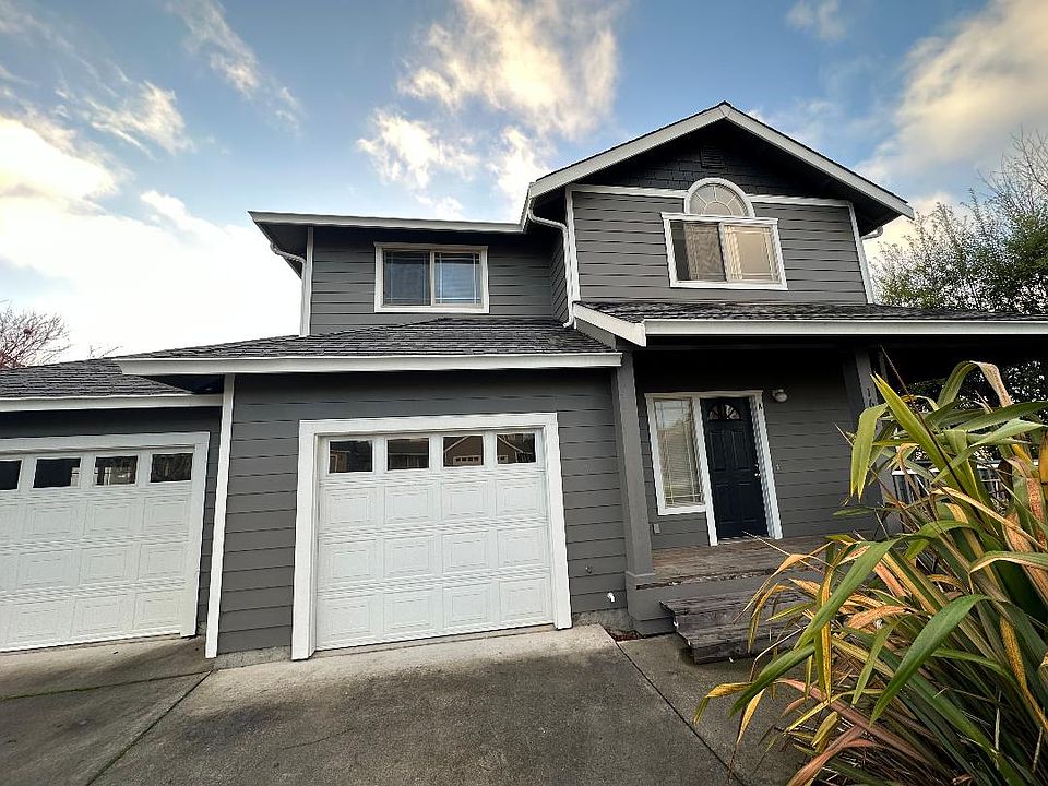 1st image of 1601 Chanterelle Dr #B