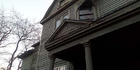 1st image of 807 W 7th St