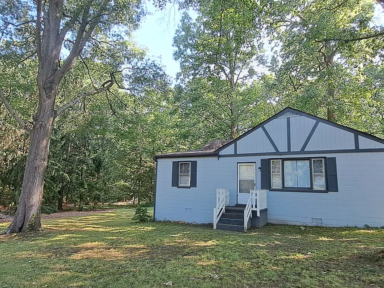 Front of house and yard.