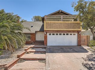 4730 Woodridge Rd, Las Vegas, NV 89121