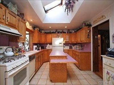 8 Old Stump Rd, Brookhaven, NY, 11719