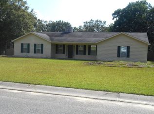 104 Camelot Dr, Dublin, GA 31021