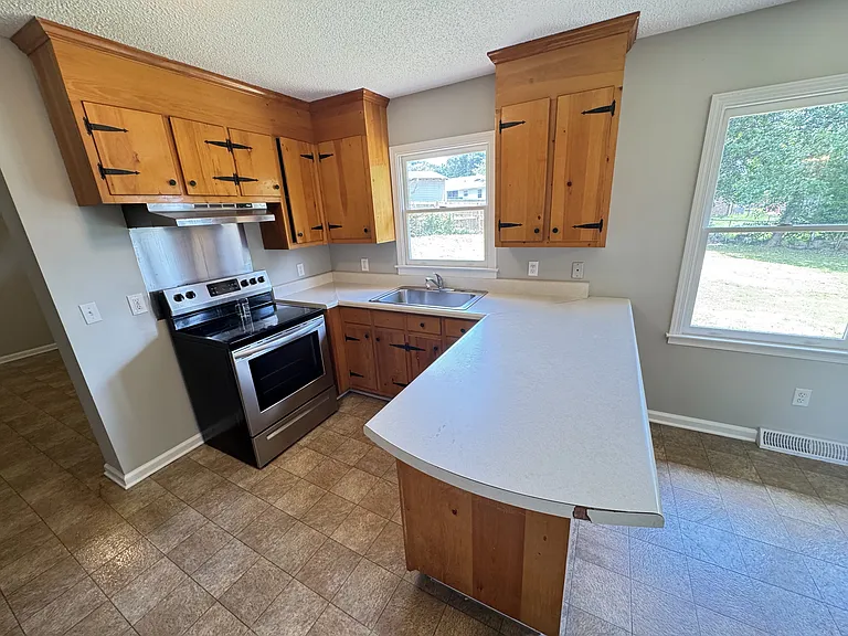 3 Wentworth St — Photo 4