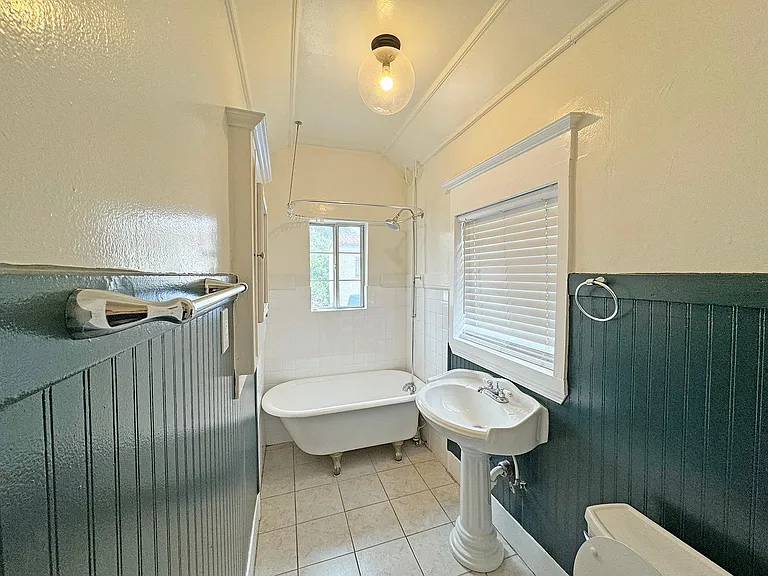 1125 E Appleton St #1129 — Photo 15