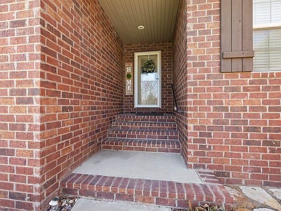 3rd image of 1261 S Erika Avenue