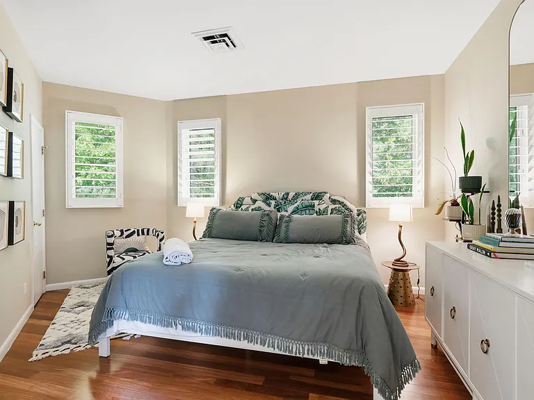 2828 Exeter Cir — Photo 33