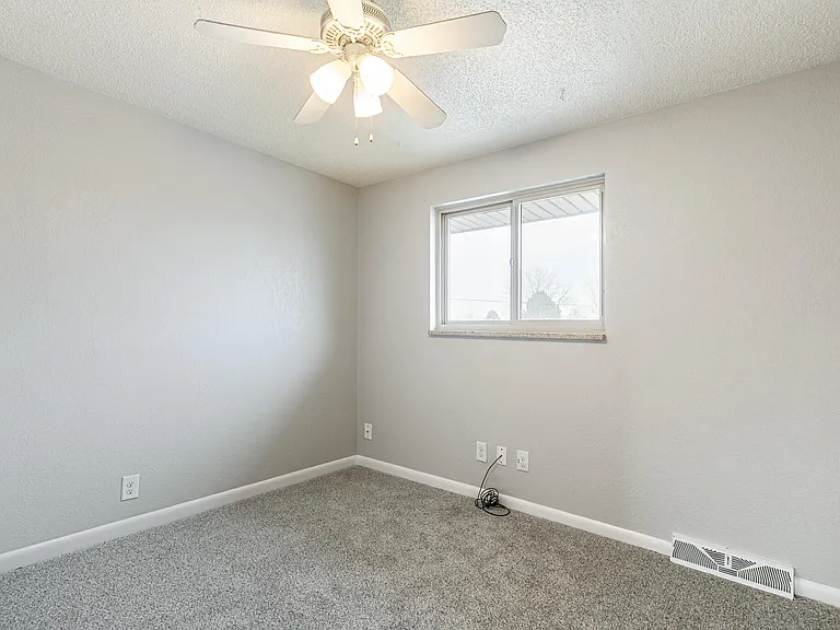 4510 Everett Ct — Photo 9