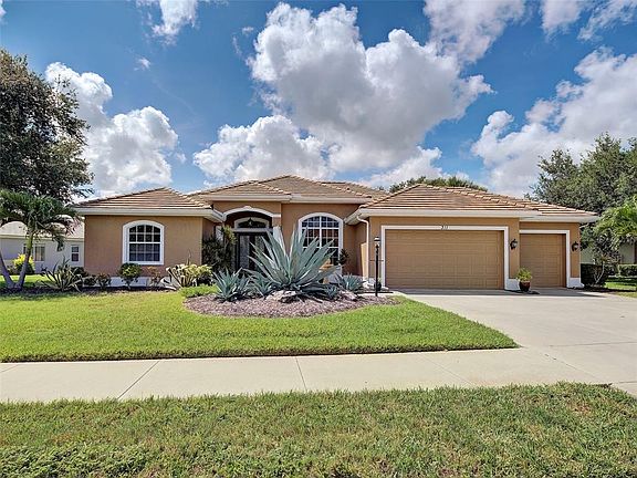 2nd image of 311 Wild Pine Way