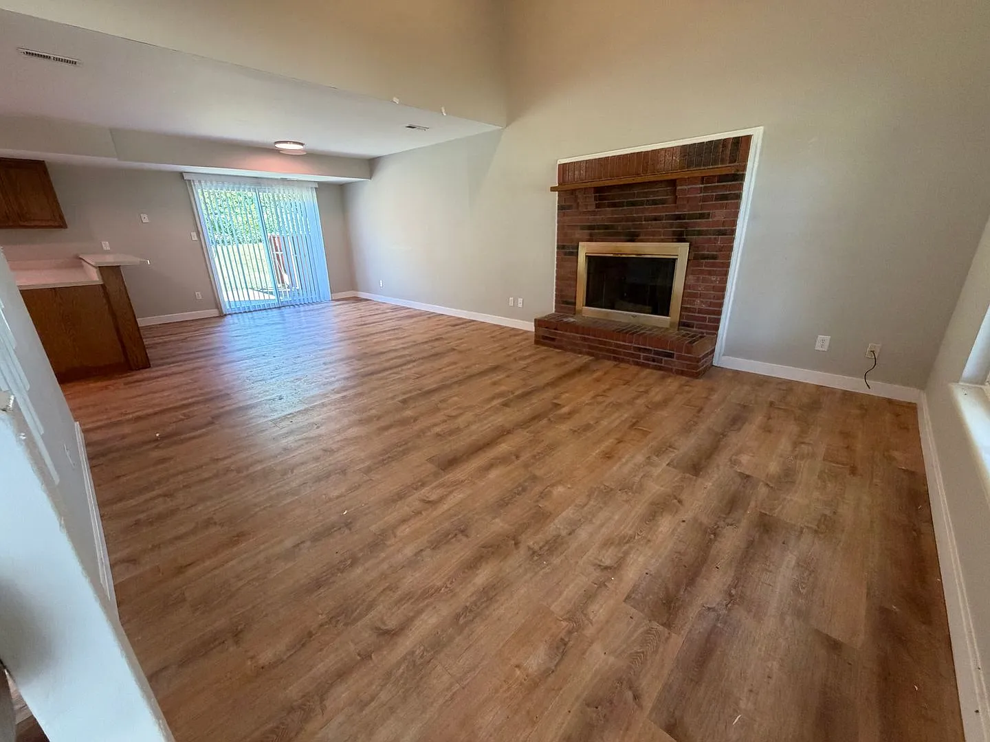 Affordable 3 Bedroom Duplex — Photo 4