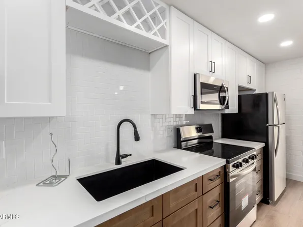 4848 N WOODMERE FAIRWAY -- #15, Scottsdale, AZ 85251