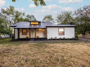 1202 N Church St, Portland, TN 37148