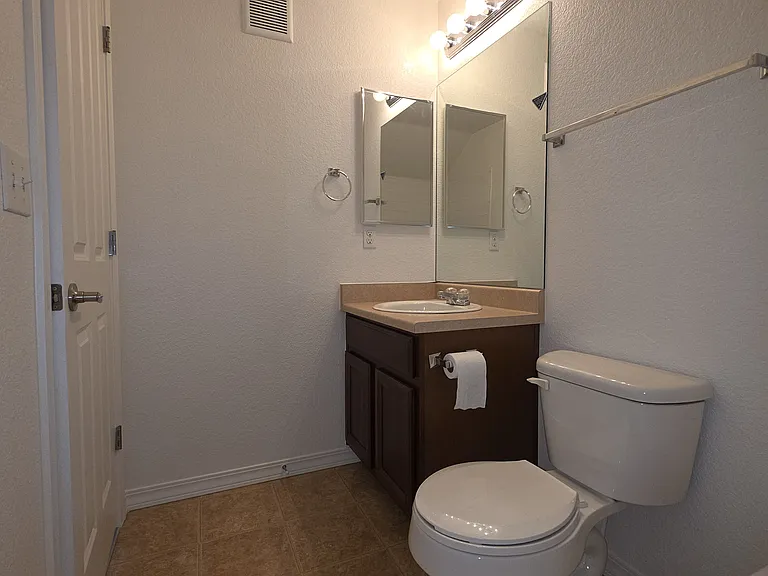 12850 Jasmine St #F — Photo 20