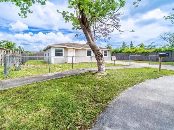 705 NW 13th Ter