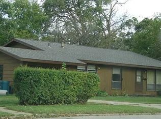 1215 Cheyenne Rd NW, Cedar Rapids, IA 52405