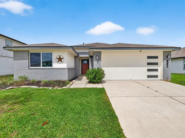 1710 Mountain Echo Dr, Rosenberg, TX 77469