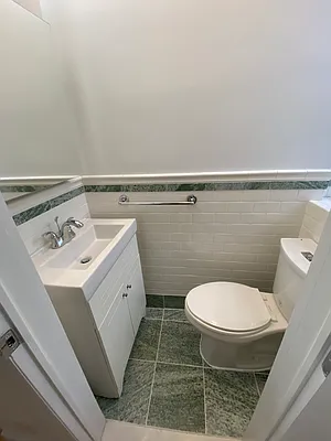 Rented by Reyes & Elsamad Real Estate Group | media 13