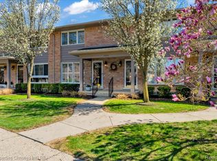 1035 N Old Woodward Ave, Birmingham, MI 48009