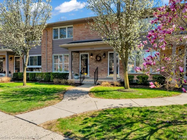 1035 N Old Woodward Ave, Birmingham, MI 48009