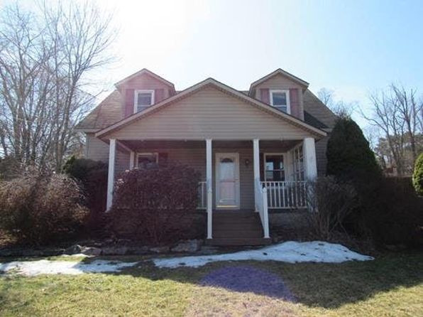 2060 Oakridge Dr, Salix, PA 15952