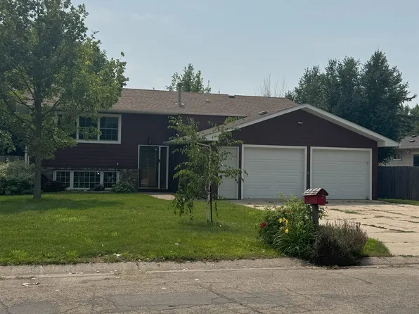 613 23rd Ave NW, Minot, ND 58703