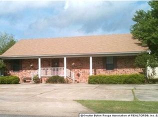 1145 Sunshine Dr, Baton Rouge, LA 70714