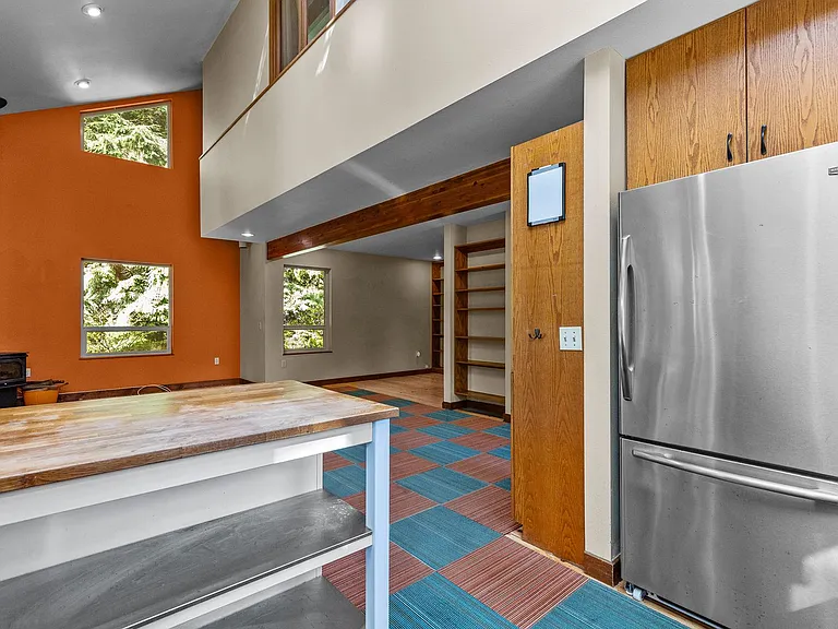 22030 E Lost Lake Rd — Photo 11