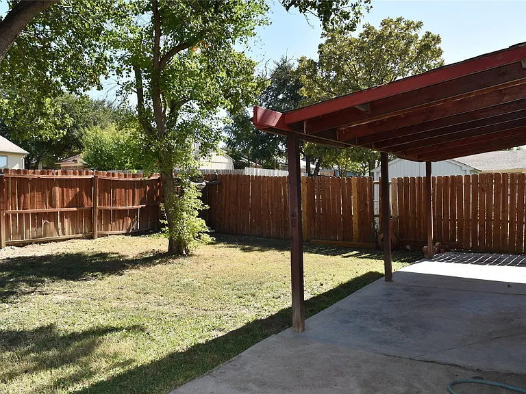 2014 High Bluff Dr — Photo 14