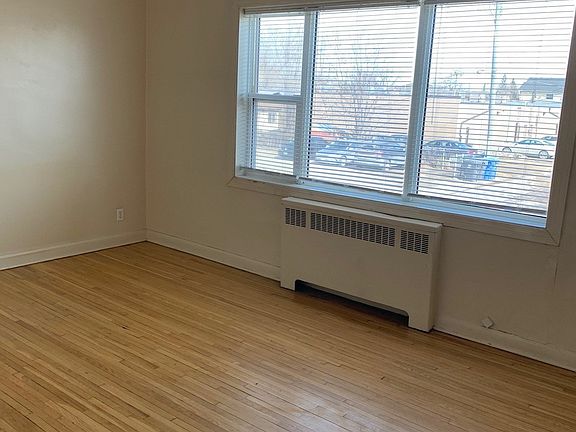 3rd image of 210 Jamison Ave #6