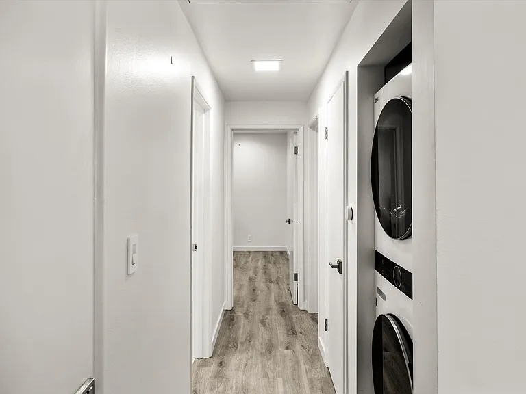 211 Cypress St #1/2 — Photo 14