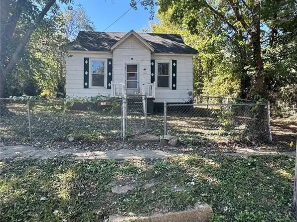 709 West St, Leadwood, MO 63653