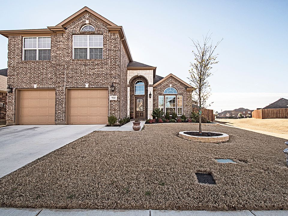 1st image of 914 Witherby Ln