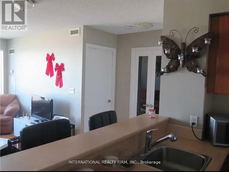 36 Lee Centre Dr #3015 — Photo 2