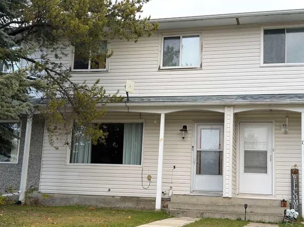15 W Baxter Cres, Whitecourt, AB T7S 1E7