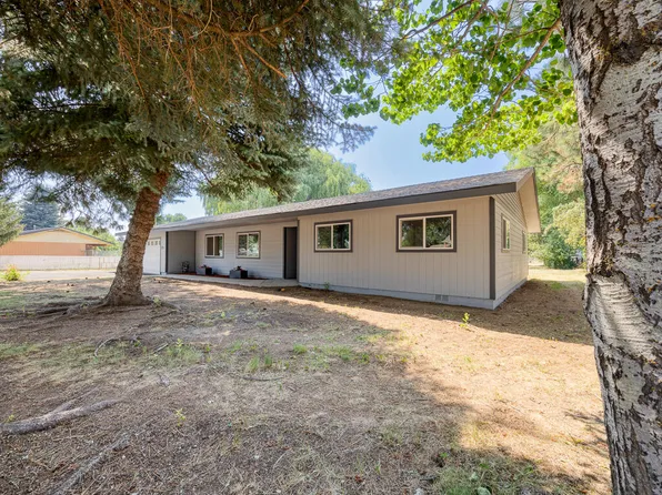 5419 Primrose Ln, Klamath Falls, OR 97601