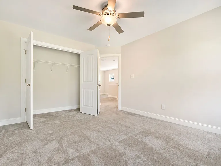 212 Oakchest Ct — Photo 13