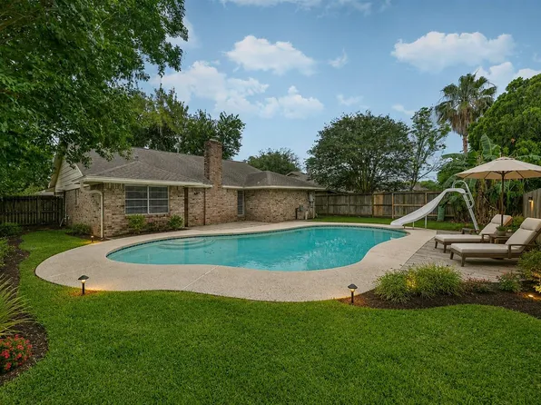 2230 E Clare St, Deer Park, TX 77536