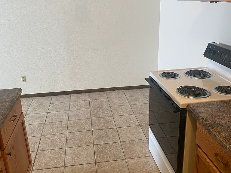 1693 Sherburne Ave #303 — Photo 7
