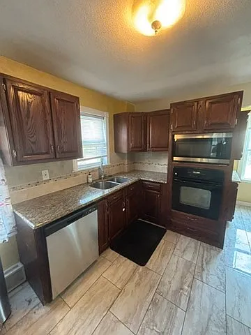 40 Bellvale St #0 — Photo 11